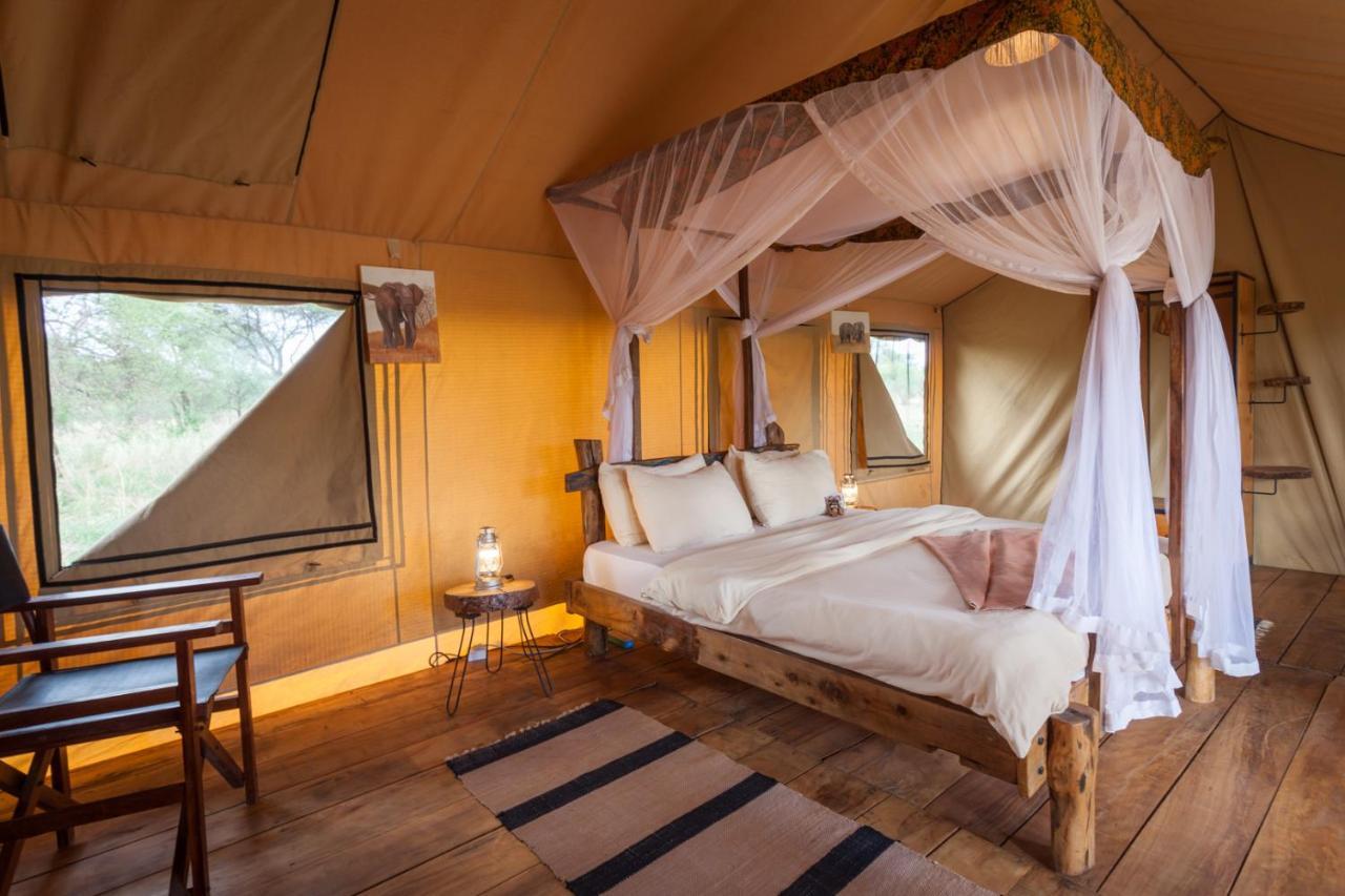 Baobab Tented Camp Kwa Kuchinia Exterior foto